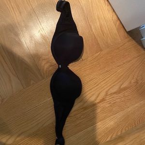 Push-up strapless bra